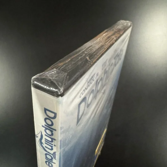 NEW: Dolphin Tale - DVD - Picture 3 of 3